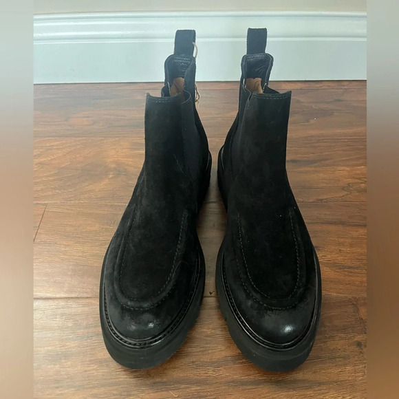 Sofft Samira Black Suede Booties-NWT Size 7.5-Chelsea style - Picture 3 of 14